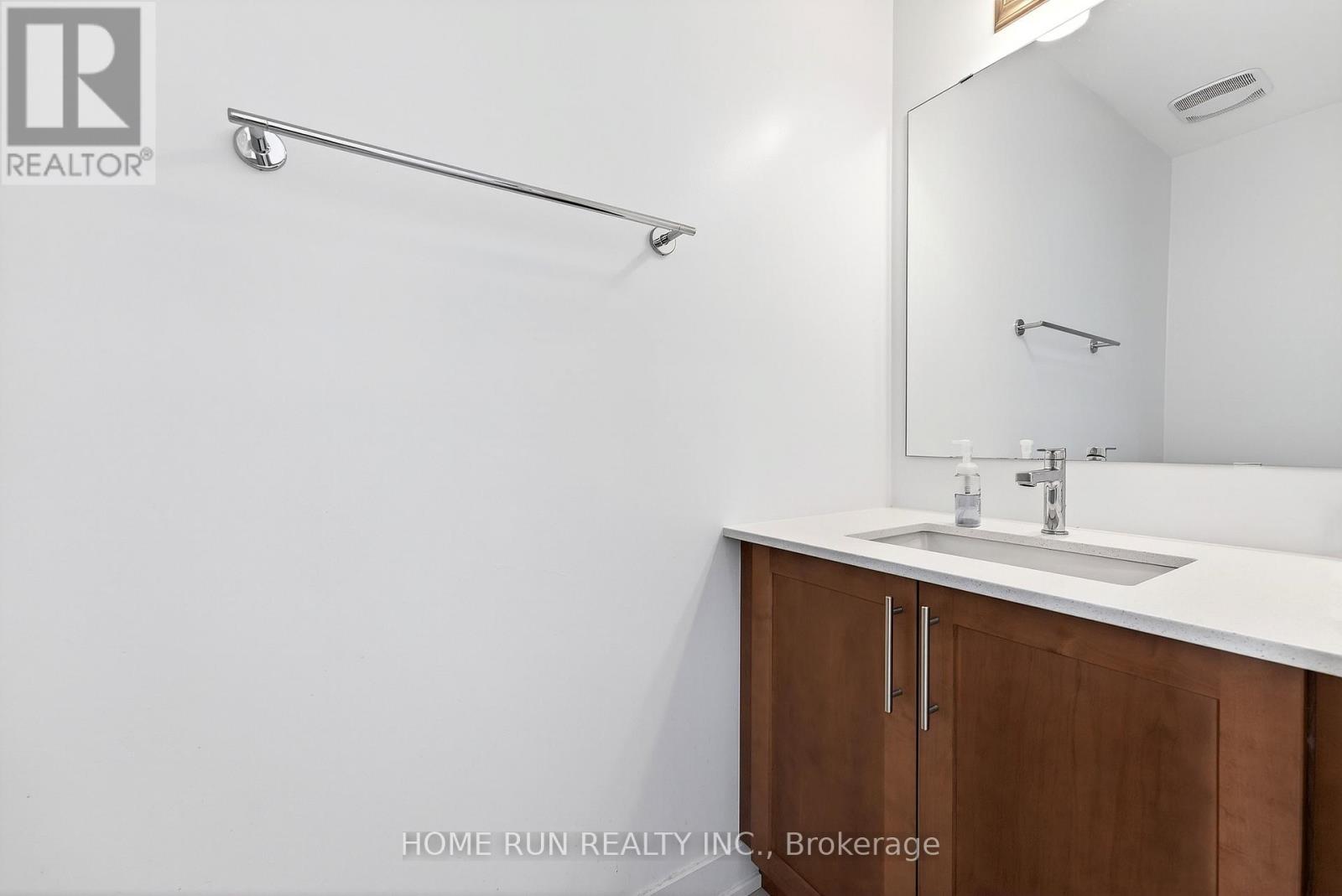 2071 Allegrini Terrace, Ottawa, Ontario  K2S 2S1 - Photo 5 - X12789264