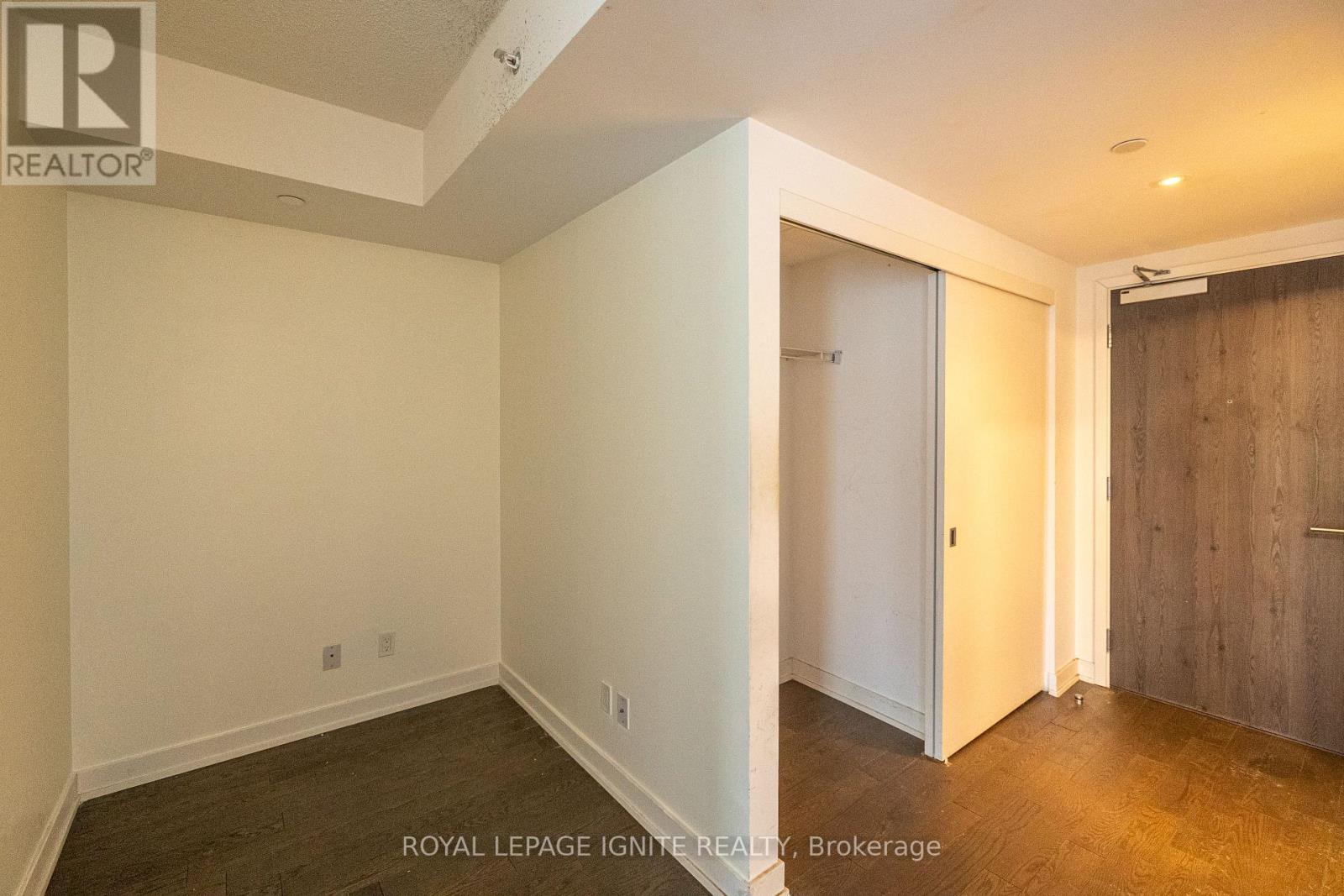 1813 - 25 Richmond Street E, Toronto, Ontario  M5C 0A6 - Photo 6 - C12789274