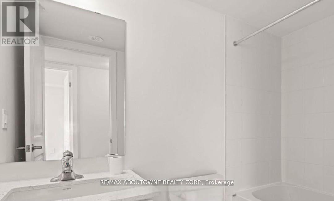 220 - 1695 Dersan Street, Pickering, Ontario  L1V 2P8 - Photo 11 - E12789242