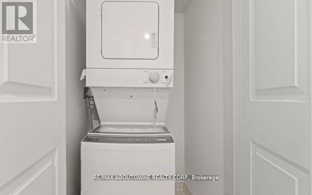 220 - 1695 Dersan Street, Pickering, Ontario  L1V 2P8 - Photo 12 - E12789242