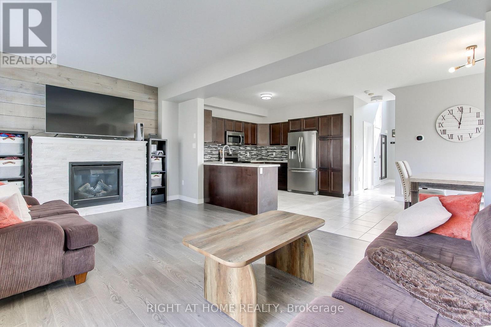 58 Carleton Trail, New Tecumseth, Ontario  L0G 1A0 - Photo 18 - N12789246