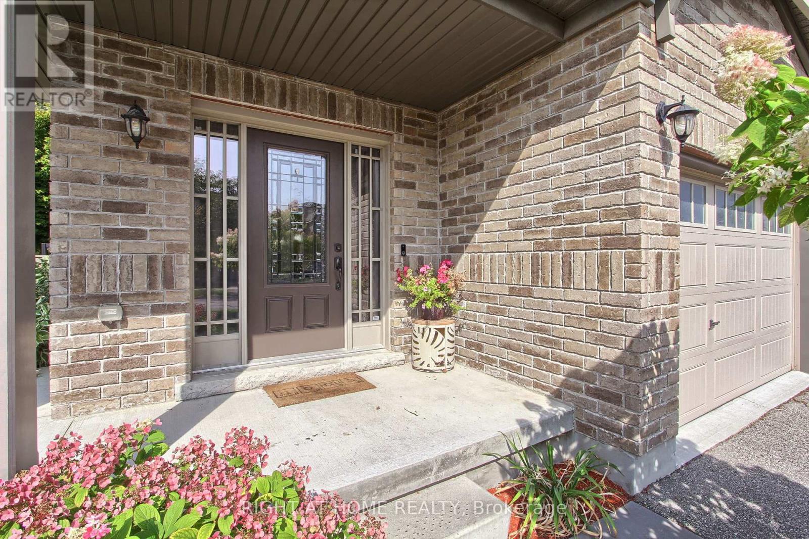 58 Carleton Trail, New Tecumseth, Ontario  L0G 1A0 - Photo 3 - N12789246