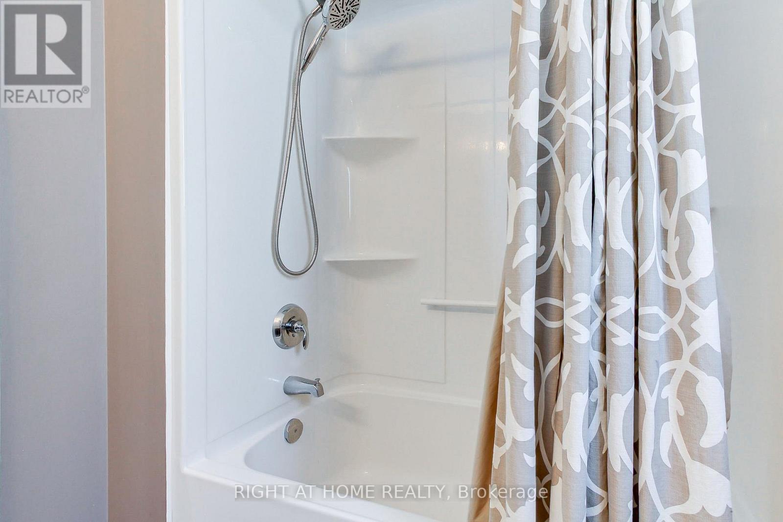 58 Carleton Trail, New Tecumseth, Ontario  L0G 1A0 - Photo 33 - N12789246