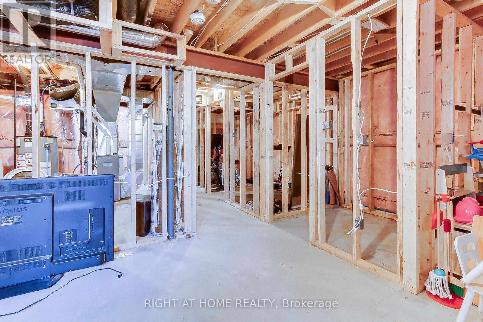 58 Carleton Trail, New Tecumseth, Ontario  L0G 1A0 - Photo 34 - N12789246