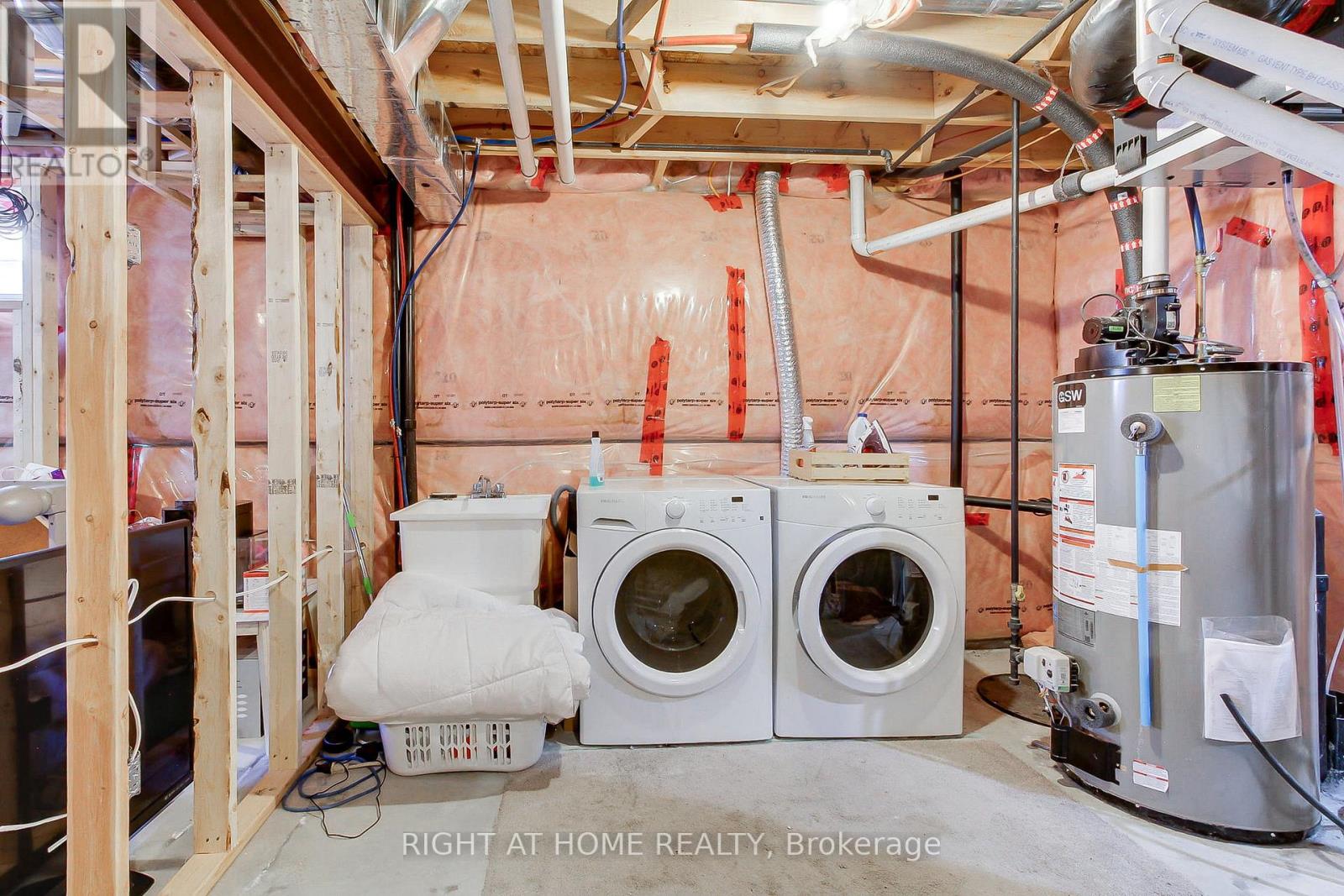 58 Carleton Trail, New Tecumseth, Ontario  L0G 1A0 - Photo 35 - N12789246