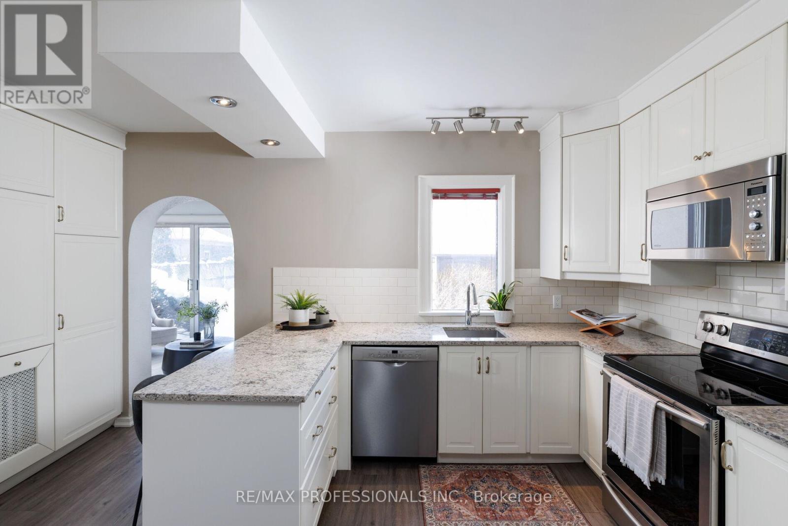 50 Wendover Road, Toronto, Ontario  M8X 2L3 - Photo 24 - W12745016