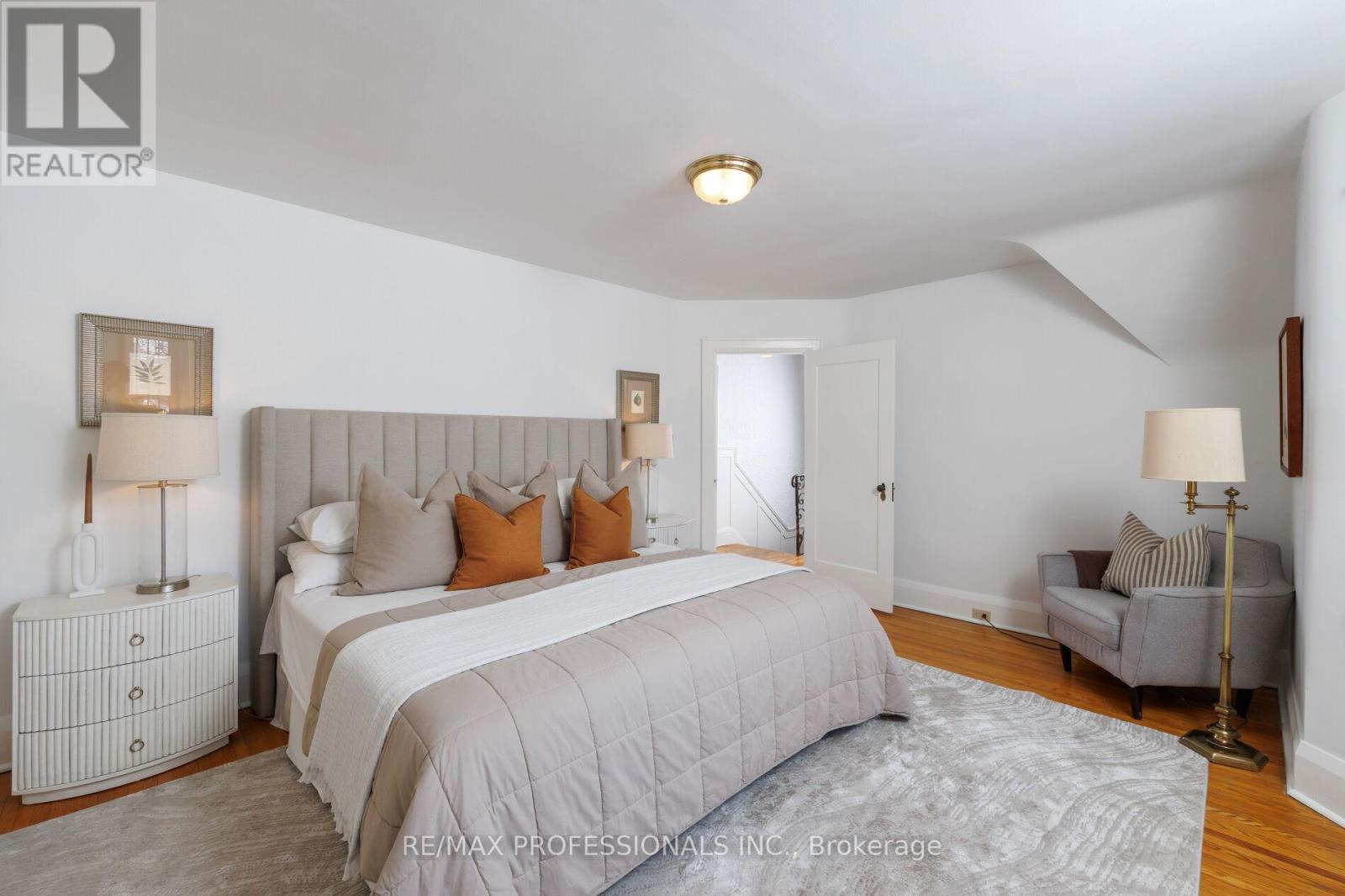 50 Wendover Road, Toronto, Ontario  M8X 2L3 - Photo 33 - W12745016