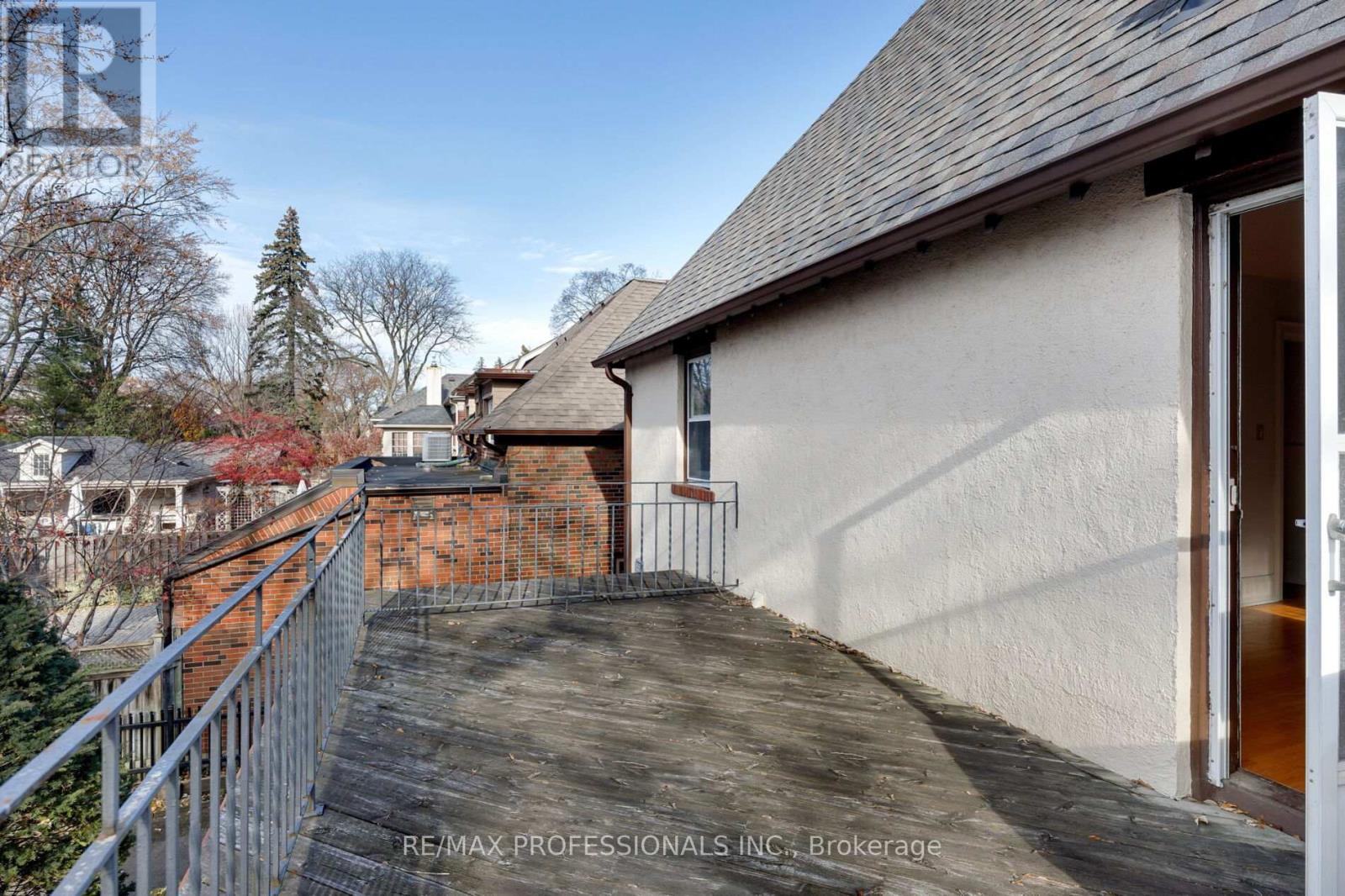 50 Wendover Road, Toronto, Ontario  M8X 2L3 - Photo 38 - W12745016