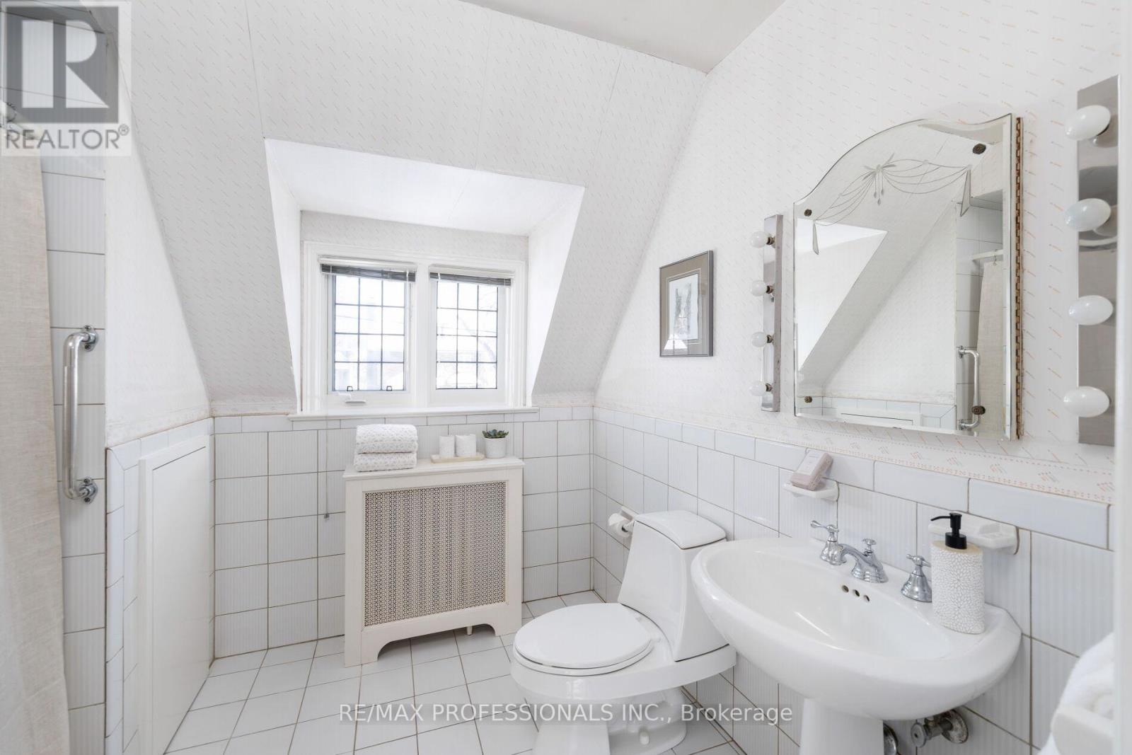 50 Wendover Road, Toronto, Ontario  M8X 2L3 - Photo 44 - W12745016