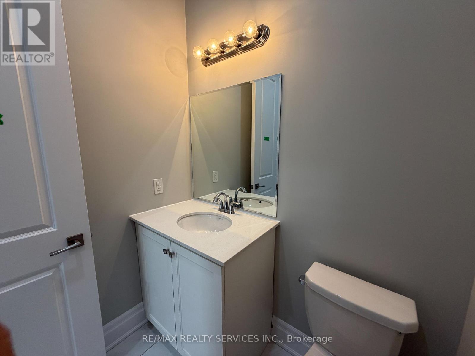 Upper Portion - 4 Lyle Way, Brampton, Ontario  L6X 5P8 - Photo 14 - W12789248