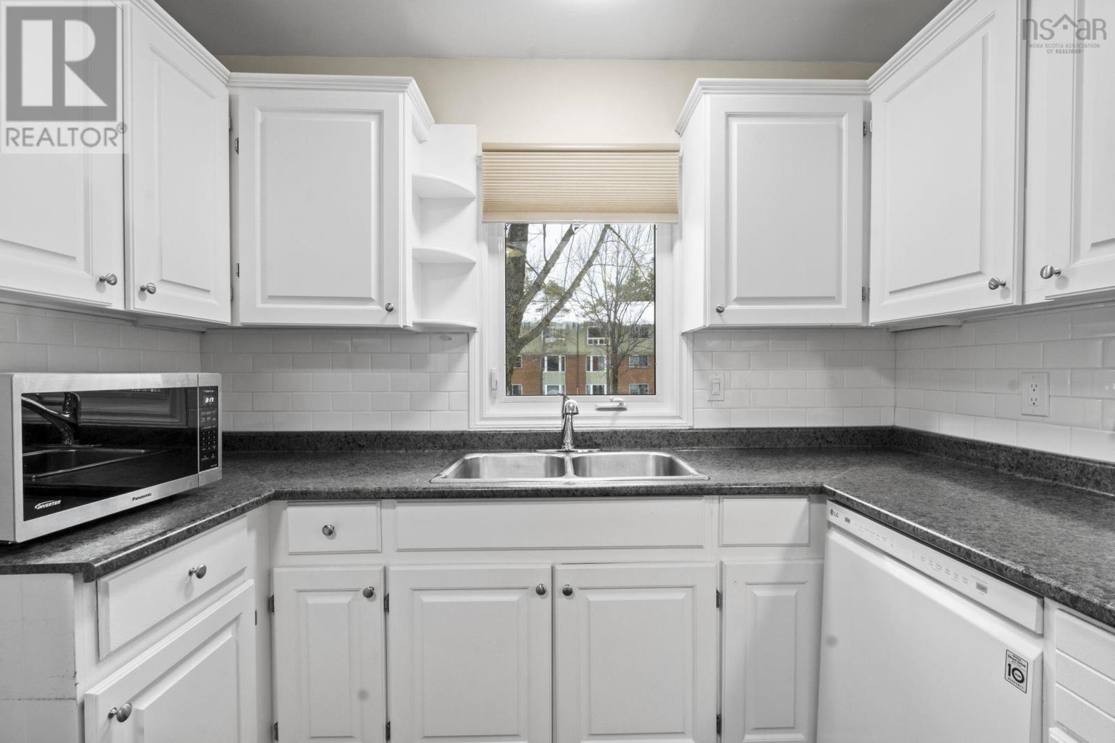 222 Willett Street, Halifax, Nova Scotia  B3M 3C8 - Photo 14 - 202602748