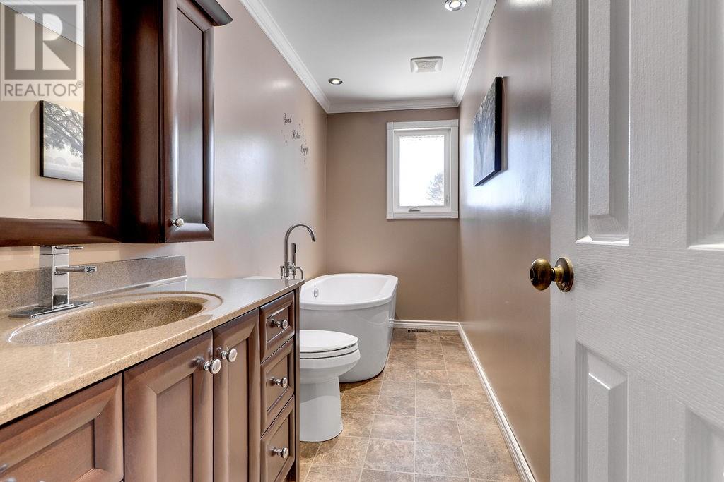 3849 Swanson Court, Val Caron, Ontario  P3N 1J6 - Photo 20 - 2126377