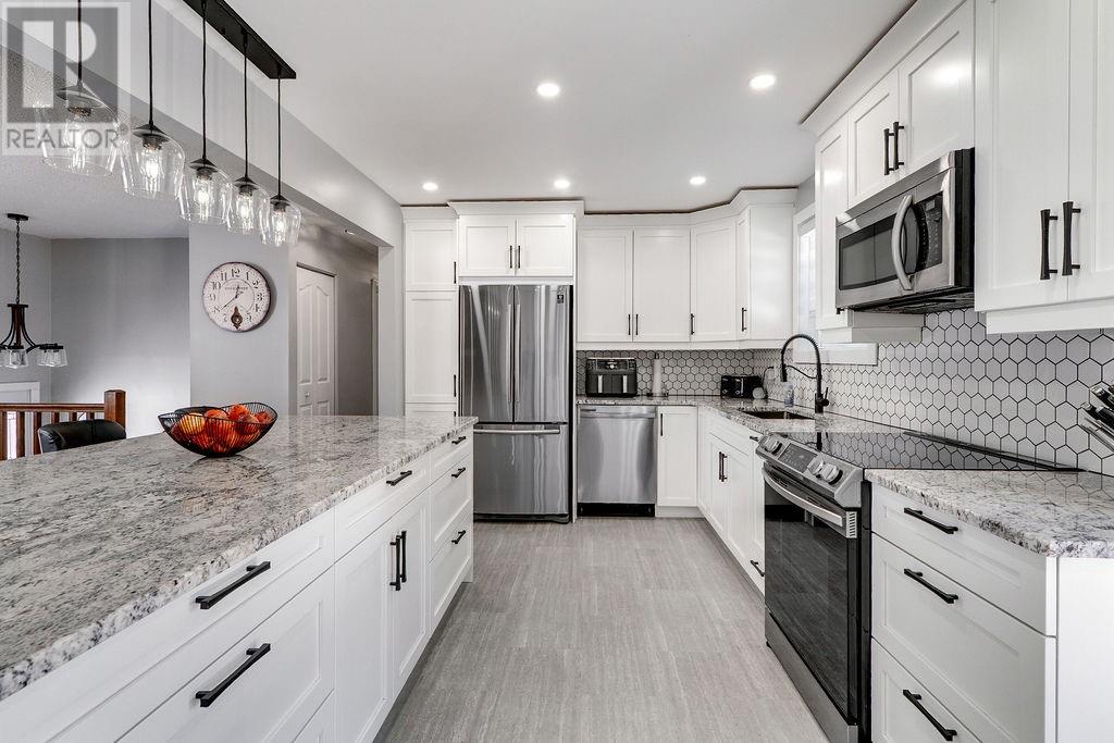 3849 Swanson Court, Val Caron, Ontario  P3N 1J6 - Photo 3 - 2126377