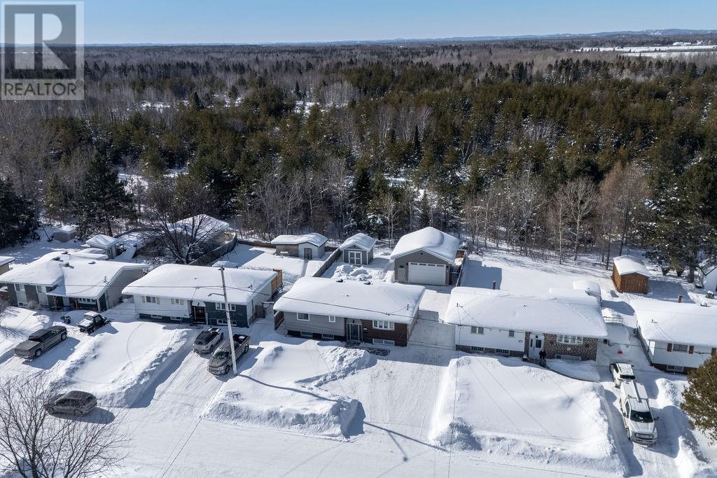 3849 Swanson Court, Val Caron, Ontario  P3N 1J6 - Photo 40 - 2126377