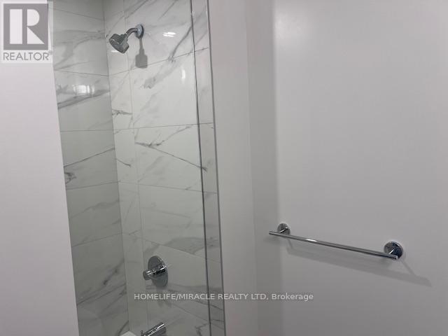 3503 - 8 Interchange Way, Vaughan, Ontario  L4K 0R2 - Photo 10 - N12788354