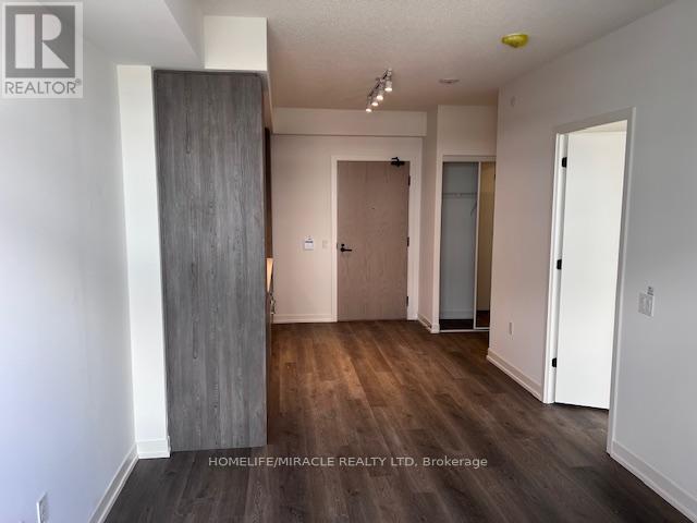 3503 - 8 Interchange Way, Vaughan, Ontario  L4K 0R2 - Photo 4 - N12788354