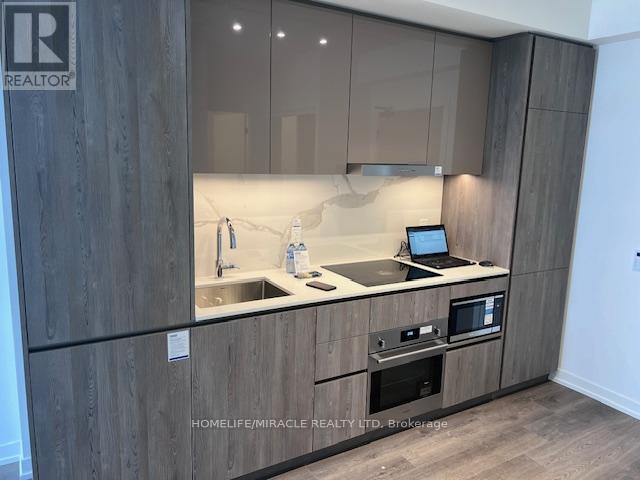 3503 - 8 Interchange Way, Vaughan, Ontario  L4K 0R2 - Photo 6 - N12788354