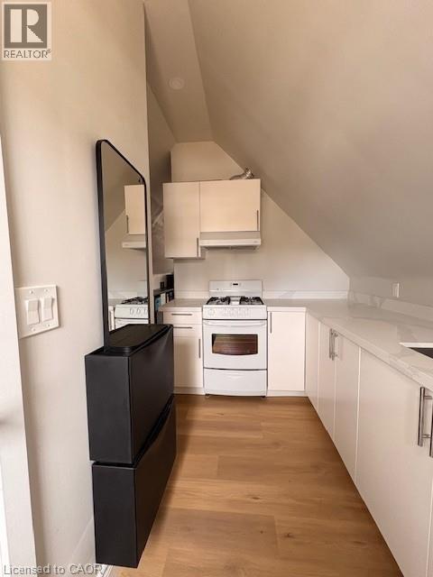 27 Strathcona Avenue S Unit# 3, Hamilton, Ontario  L8P 4J1 - Photo 4 - 40804973