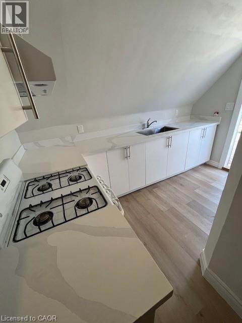 27 Strathcona Avenue S Unit# 3, Hamilton, Ontario  L8P 4J1 - Photo 5 - 40804973