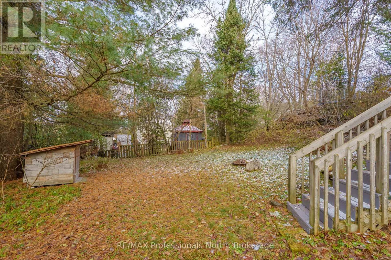 18 George Street, Huntsville, Ontario  P1H 1T9 - Photo 22 - X12789308