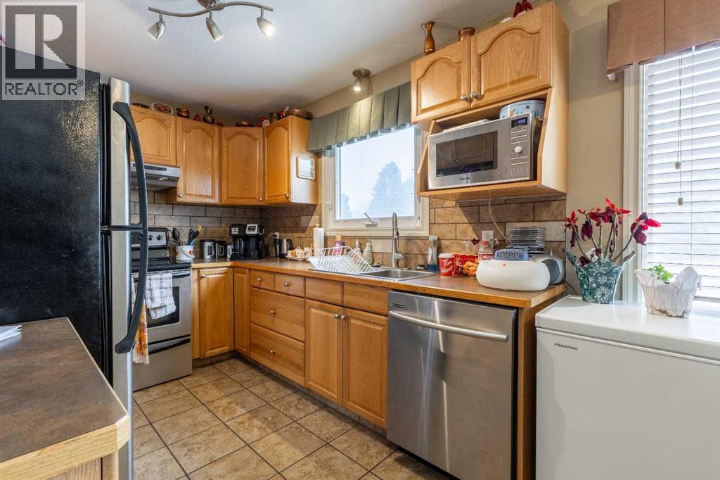 1412 23 Street N, Lethbridge, Alberta  T1H 3T5 - Photo 8 - A2284672