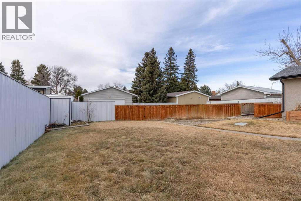 1412 23 Street N, Lethbridge, Alberta  T1H 3T5 - Photo 32 - A2284672