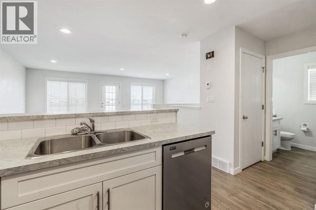 4, 40 Cougar Cove N, Lethbridge, Alberta  T1H 5V4 - Photo 15 - A2285312