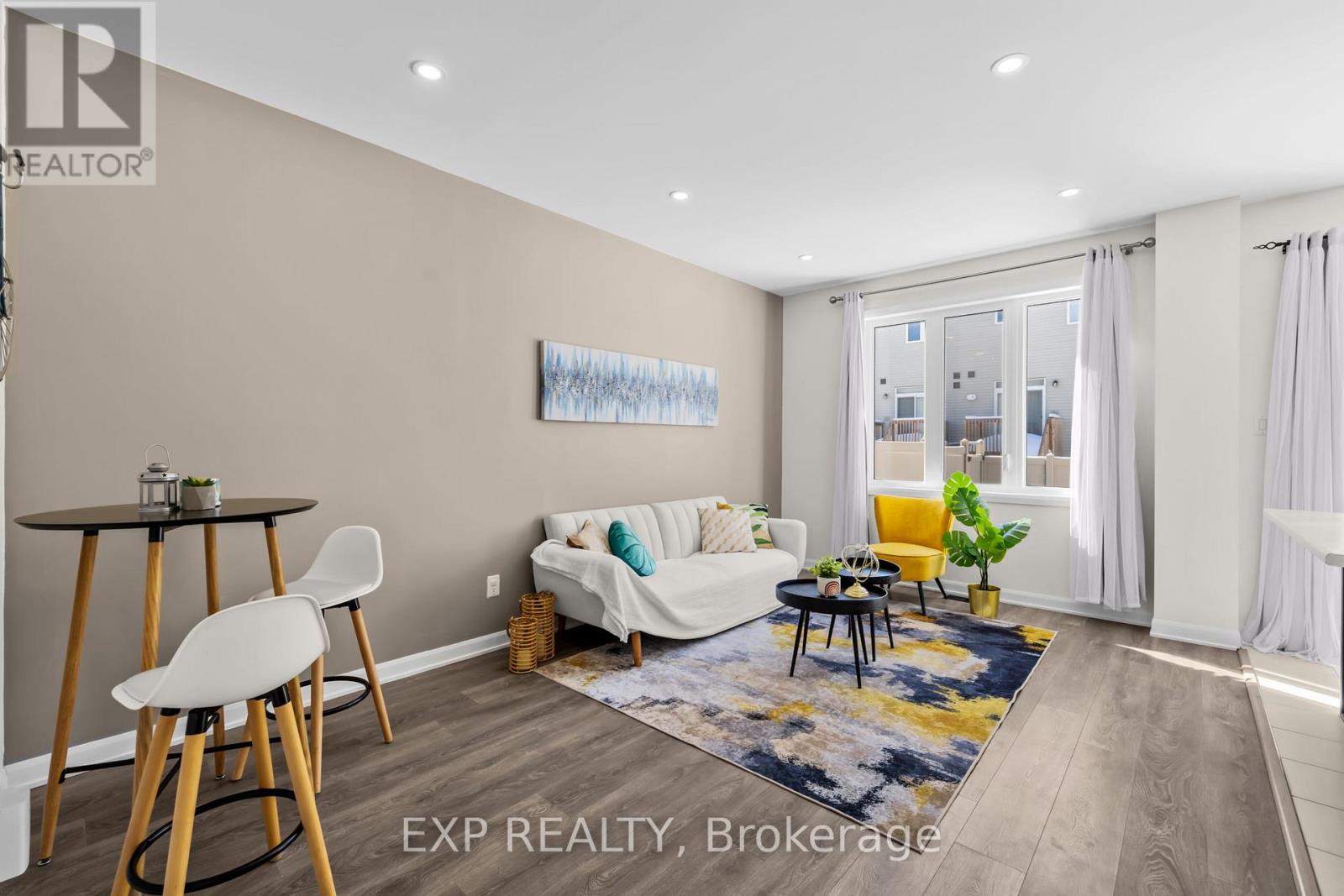 116 Maynooth Court, Ottawa, Ontario  K2J 6Y4 - Photo 3 - X12789294