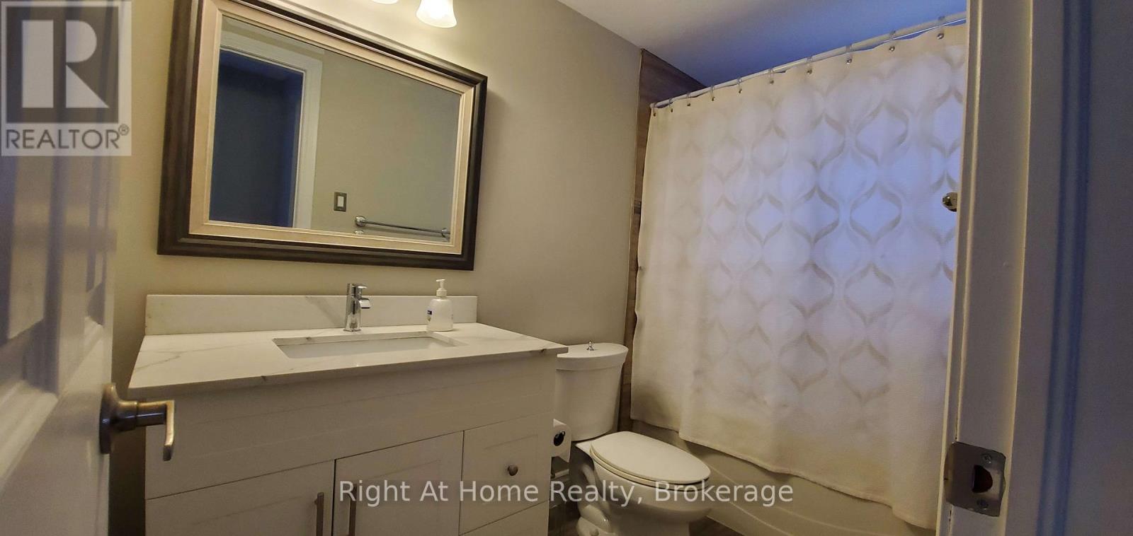 2192 Bridge Road, Oakville, Ontario  L6L 2G3 - Photo 12 - W12789284