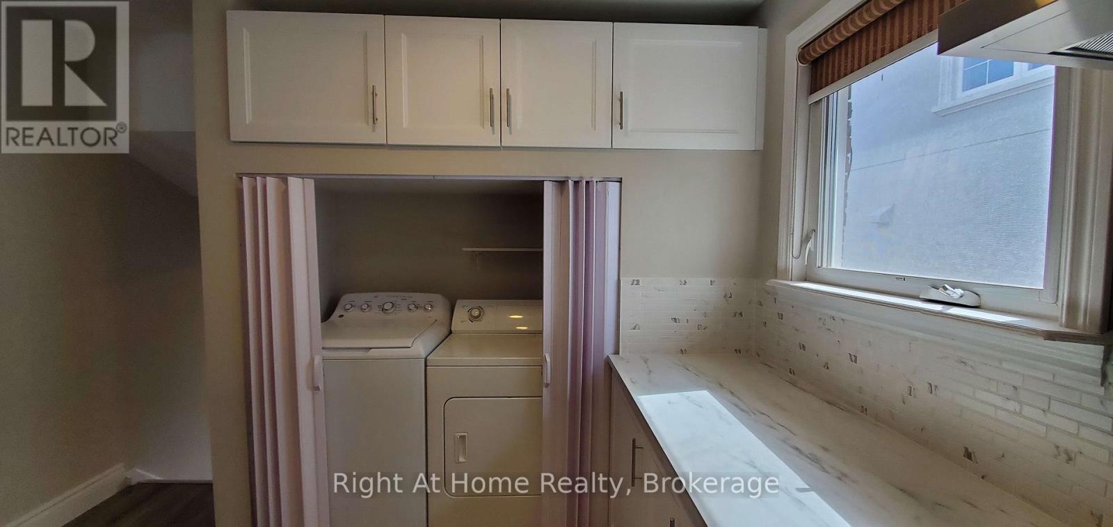 2192 Bridge Road, Oakville, Ontario  L6L 2G3 - Photo 8 - W12789284