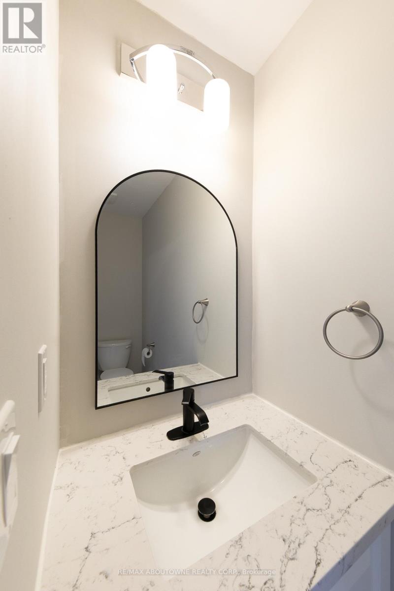 15 Barley Lane, Hamilton (Meadowlands), Ontario  L9K 0K1 - Photo 17 - X12789060