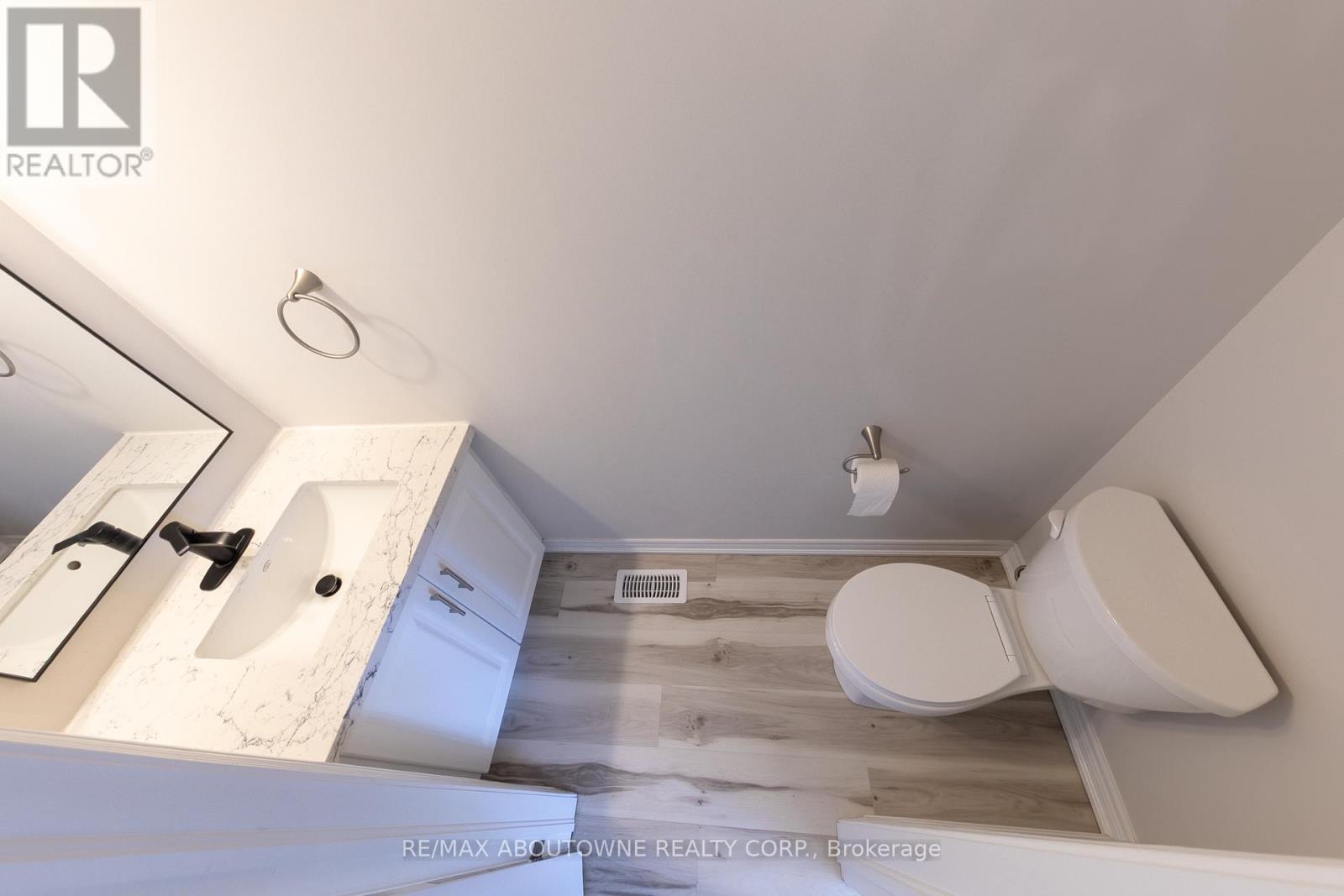 15 Barley Lane, Hamilton (Meadowlands), Ontario  L9K 0K1 - Photo 18 - X12789060