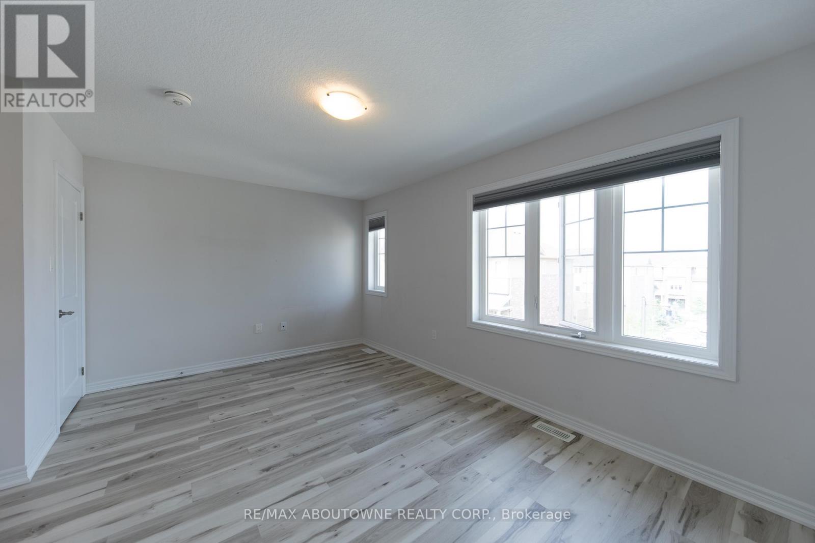 15 Barley Lane, Hamilton (Meadowlands), Ontario  L9K 0K1 - Photo 21 - X12789060