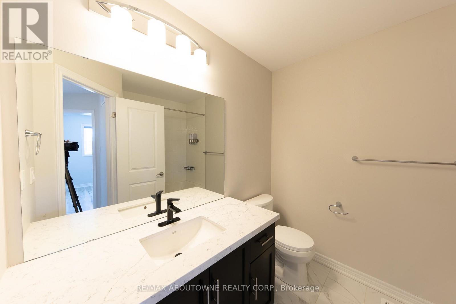 15 Barley Lane, Hamilton (Meadowlands), Ontario  L9K 0K1 - Photo 27 - X12789060