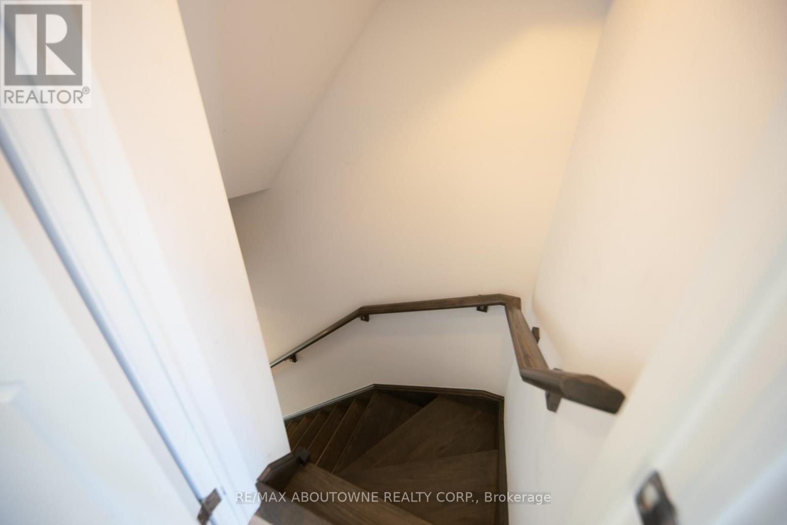 15 Barley Lane, Hamilton (Meadowlands), Ontario  L9K 0K1 - Photo 29 - X12789060