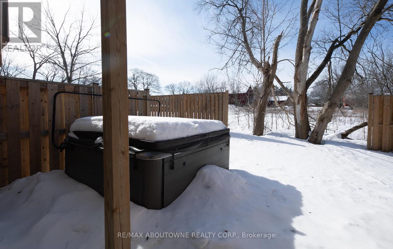 15 Barley Lane, Hamilton (Meadowlands), Ontario  L9K 0K1 - Photo 33 - X12789060