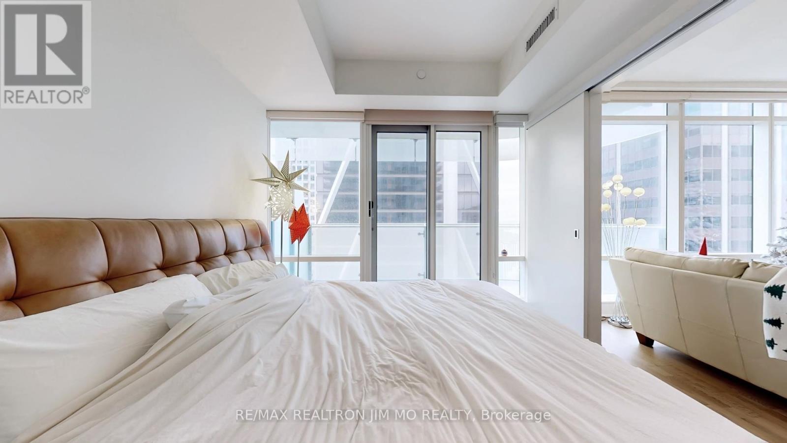 3409 - 1 Bloor Street E, Toronto, Ontario  M4W 0A8 - Photo 13 - C12789300