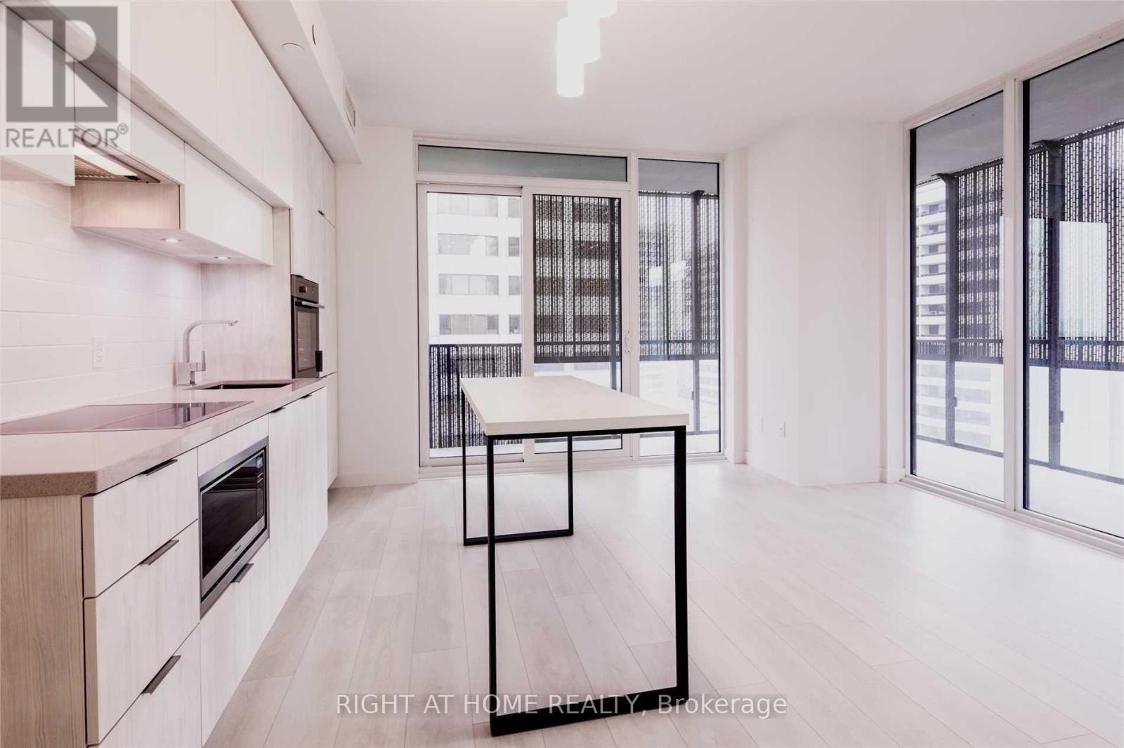 805 - 8 Eglinton Avenue E, Toronto, Ontario  M4P 1A6 - Photo 5 - C12789318