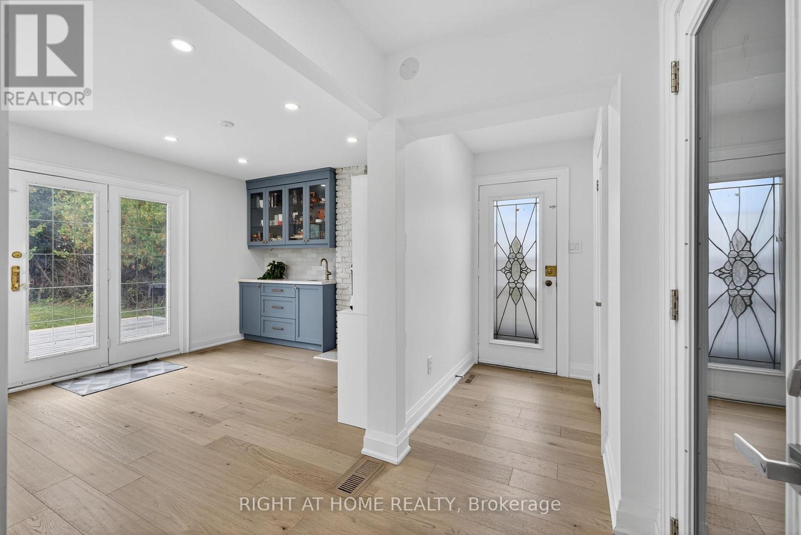 16 Mayvern Crescent, Richmond Hill, Ontario  L4C 5J4 - Photo 16 - N12789278