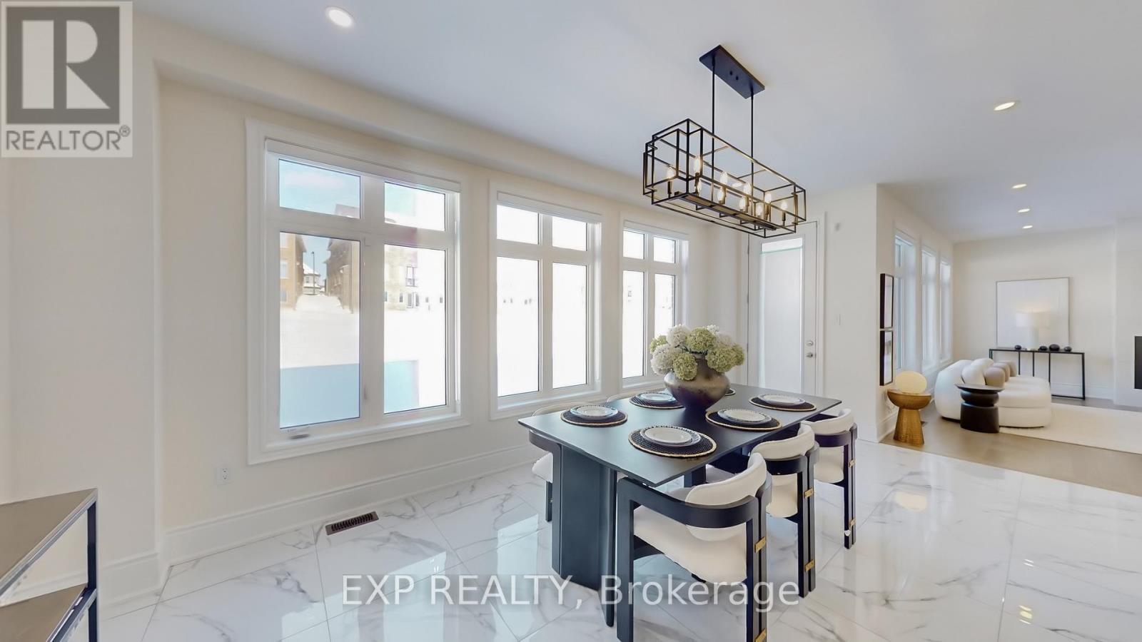 21 Fair Winds Lane, East Gwillimbury, Ontario  L9N 0V5 - Photo 15 - N12789324