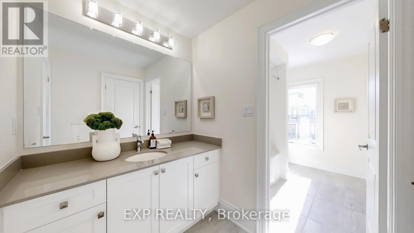 21 Fair Winds Lane, East Gwillimbury, Ontario  L9N 0V5 - Photo 43 - N12789324