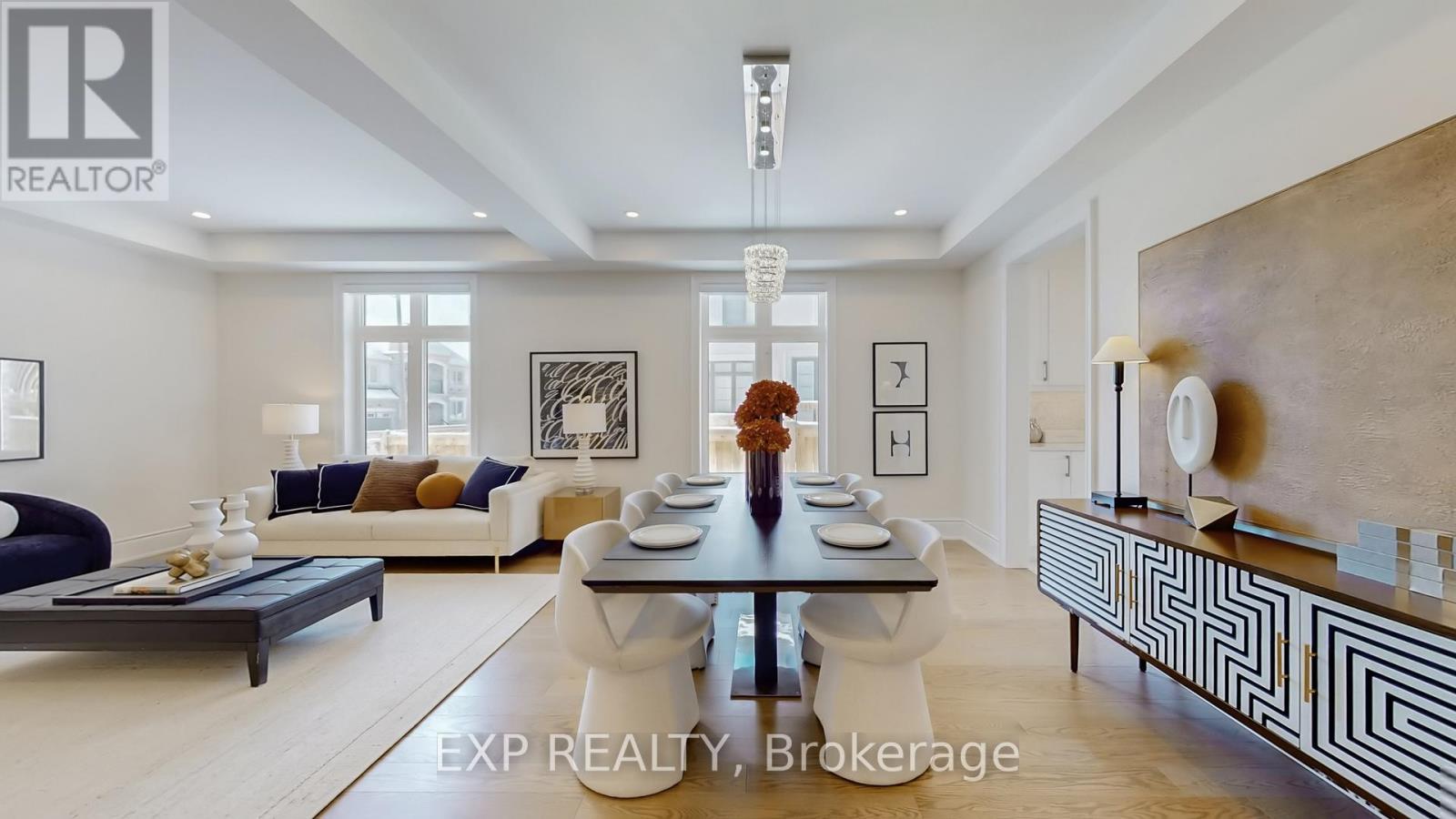 21 Fair Winds Lane, East Gwillimbury, Ontario  L9N 0V5 - Photo 5 - N12789324