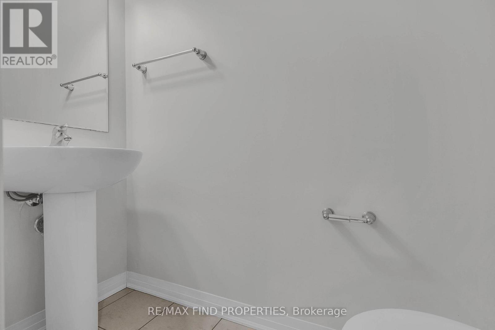 20 Vitality Drive, Kitchener, Ontario  N2R 0R7 - Photo 14 - X12649446