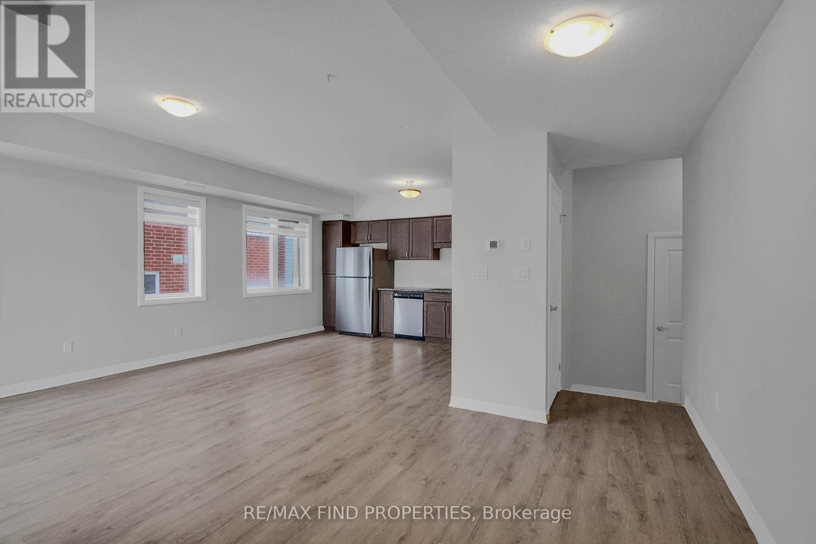 20 Vitality Drive, Kitchener, Ontario  N2R 0R7 - Photo 6 - X12649446