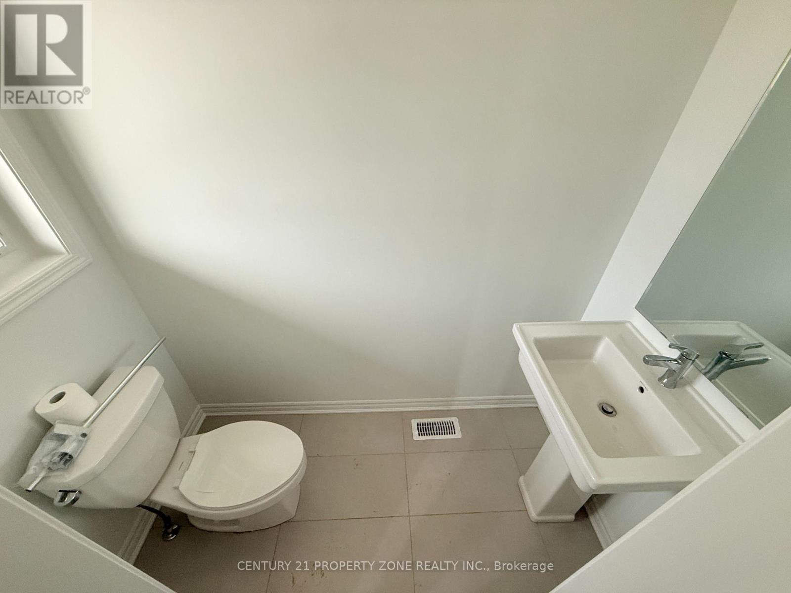 1340 Hearns Place, Milton, Ontario  L9E 2J7 - Photo 10 - W12789316