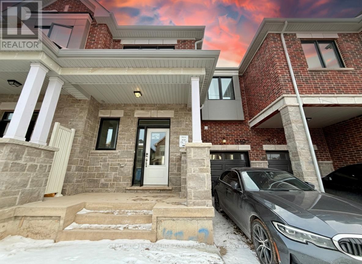 1340 Hearns Place, Milton, Ontario  L9E 2J7 - Photo 3 - W12789316