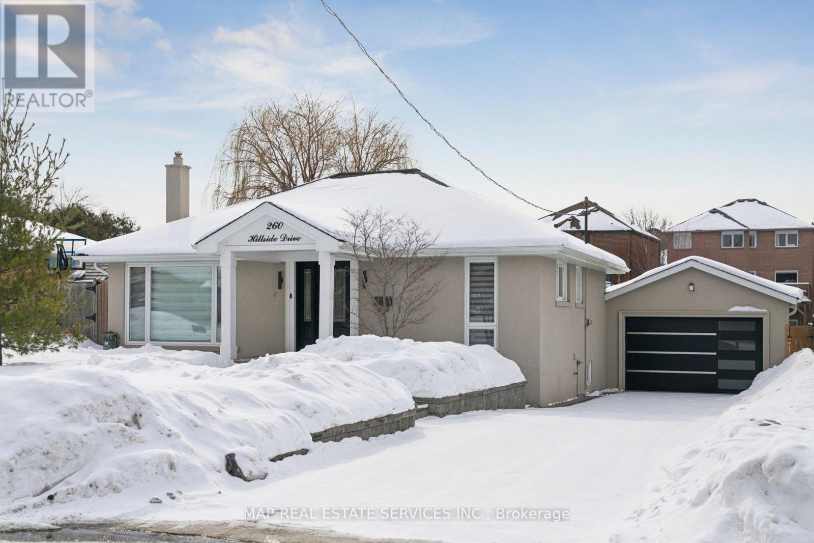 260 HILLSIDE DRIVE, Mississauga, Ontario