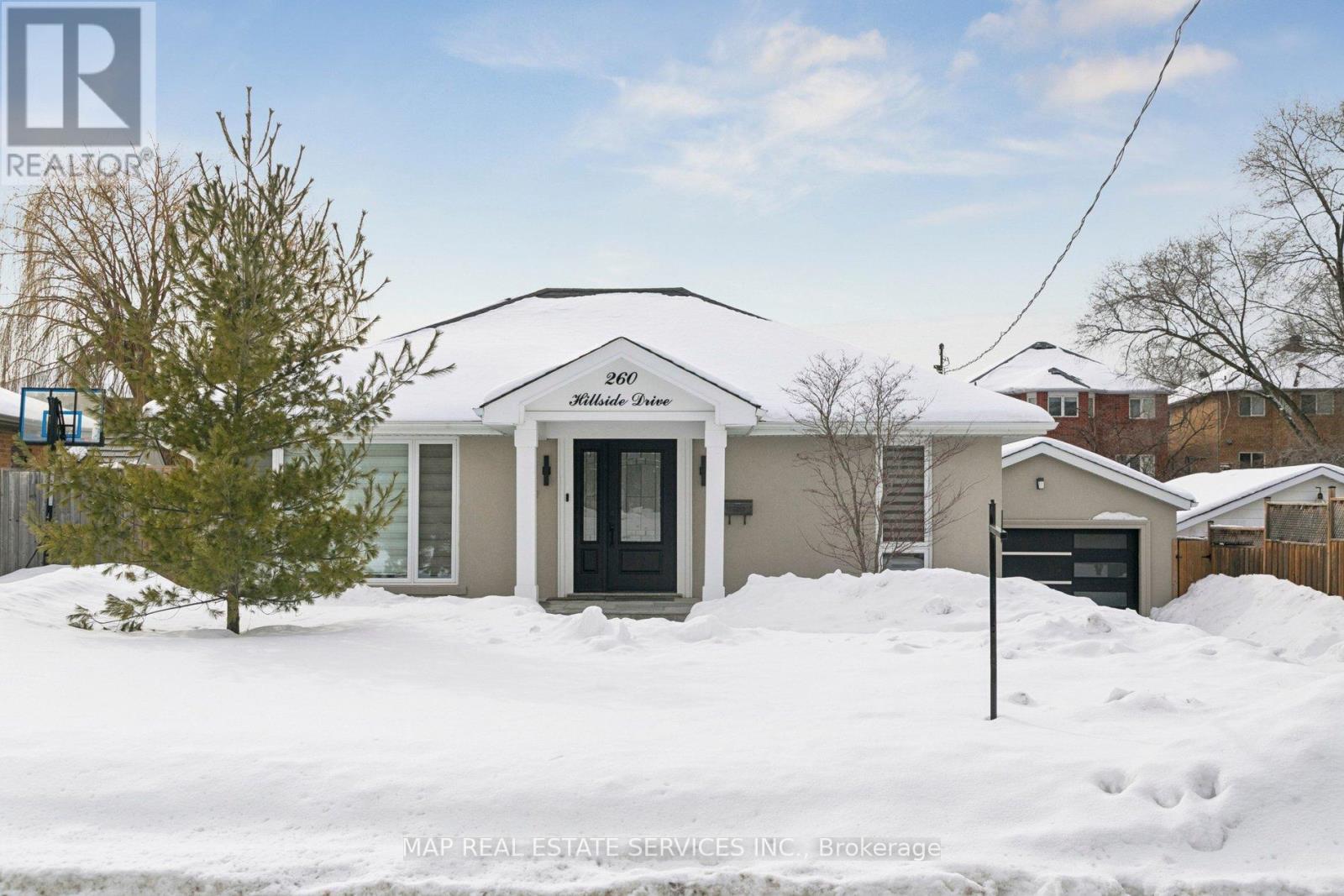 260 Hillside Drive, Mississauga, Ontario  L5M 1G5 - Photo 2 - W12789338