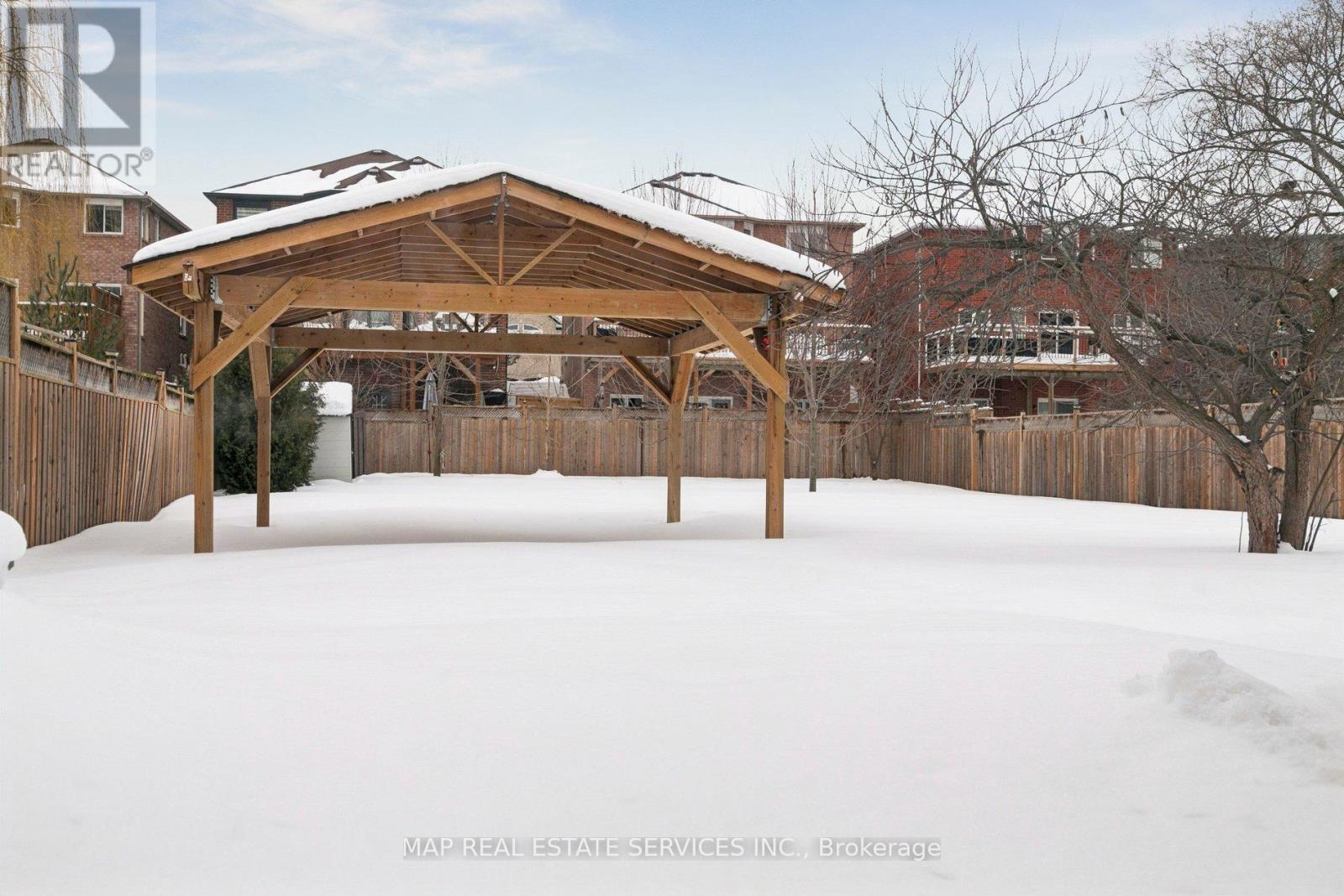 260 Hillside Drive, Mississauga, Ontario  L5M 1G5 - Photo 48 - W12789338