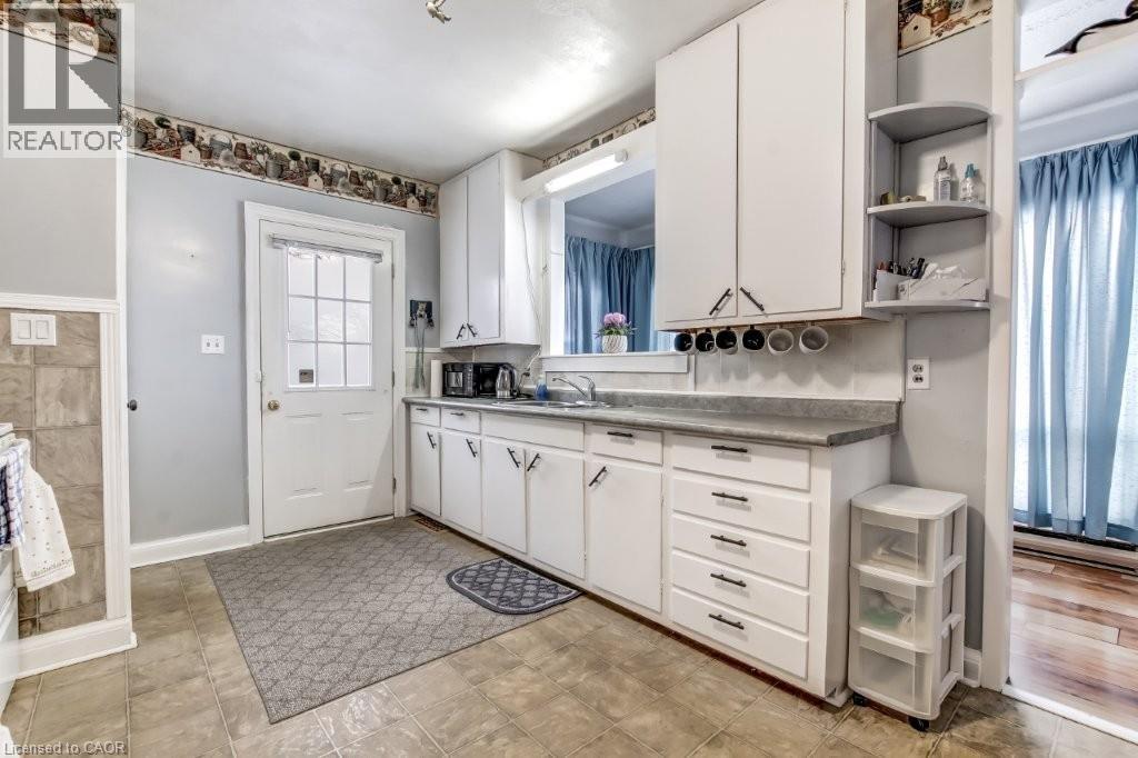 39 Queen Street W, St. Williams, Ontario  N0E 1P0 - Photo 3 - 40801839